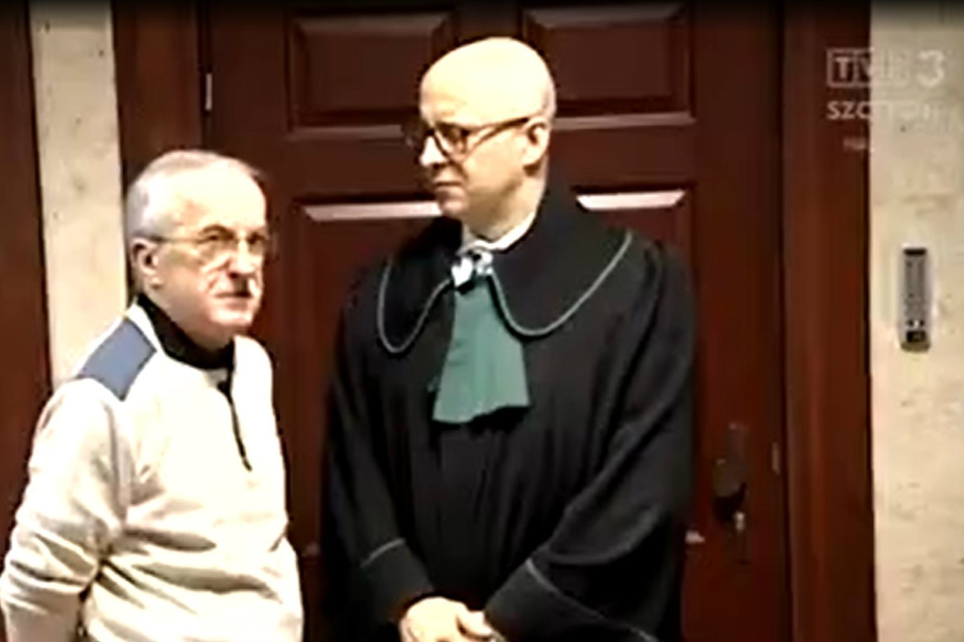 70-latek ze Szczecina, który zjadł śliwkę w czekoladzie w markecie w Kołobrzegu za 40 groszy, został uznany winnym kradzieży.