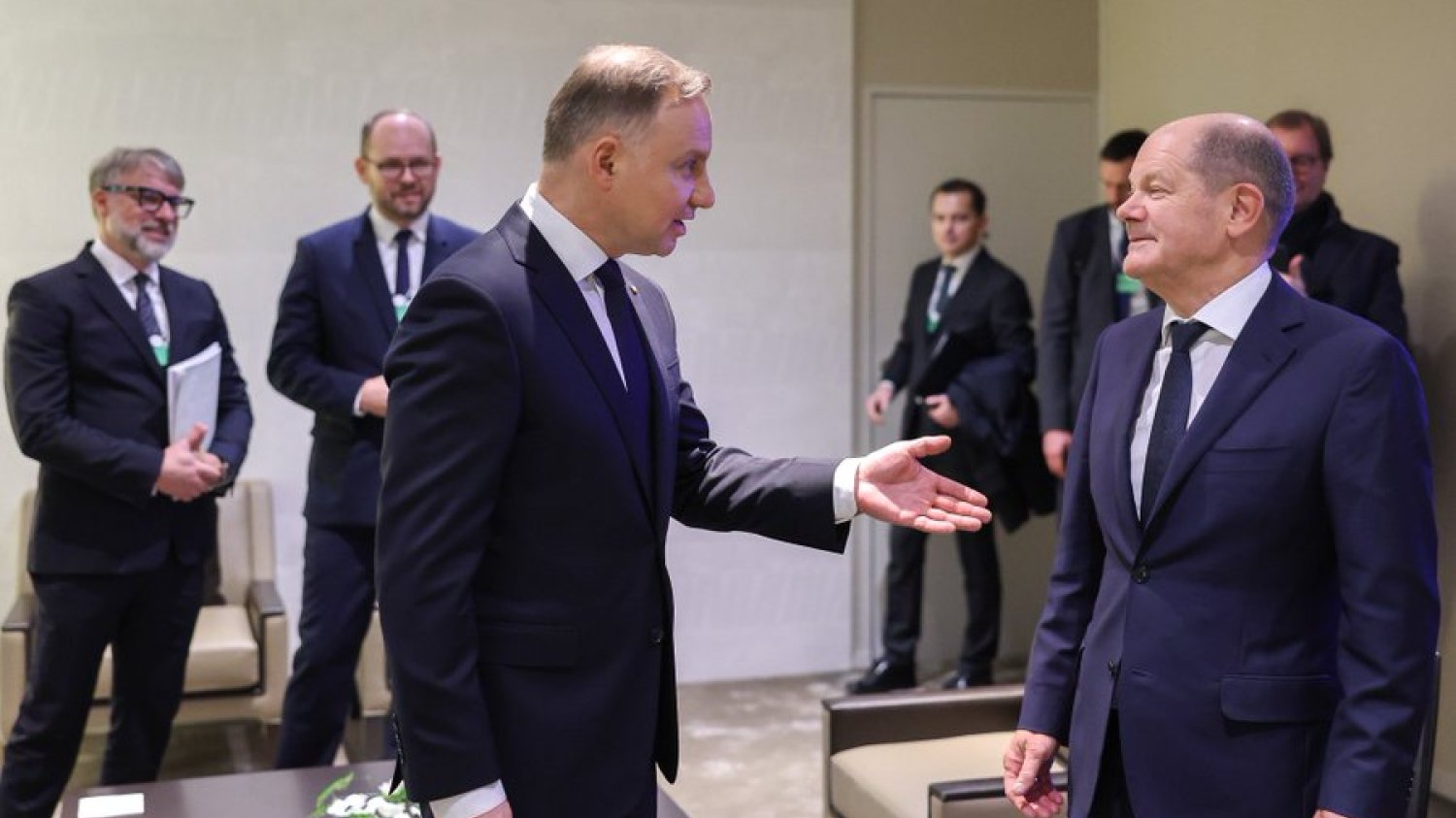 "Wiadomości" TVP o Dudzie i Scholzu. "Pozbawiona kompleksów postawa". "Wiadomości" TVP o Dudzie i Scholzu. "Pozbawiona kompleksów postawa".