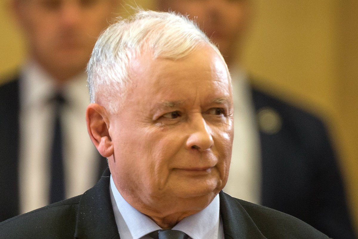 W sprawie prokuratora Jana Zarosy, który 11 godzin przesłuchiwał ofiarę molestowania w ŻW, interweniował sam Jarosław Kaczyński. Zarosa nie prowadzi już śledztwa.