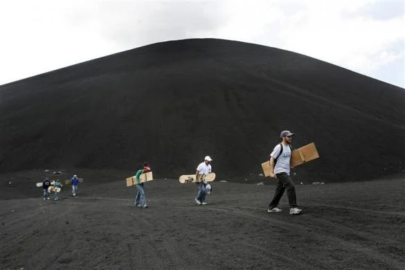 Sandboarding na wulkanie Cerro Negro