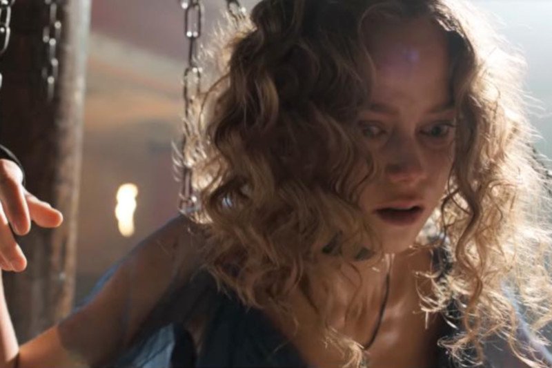 Nieszczęścia w "Zniewolonej" nie chodzą nawet parami, ale wręcz trójkami