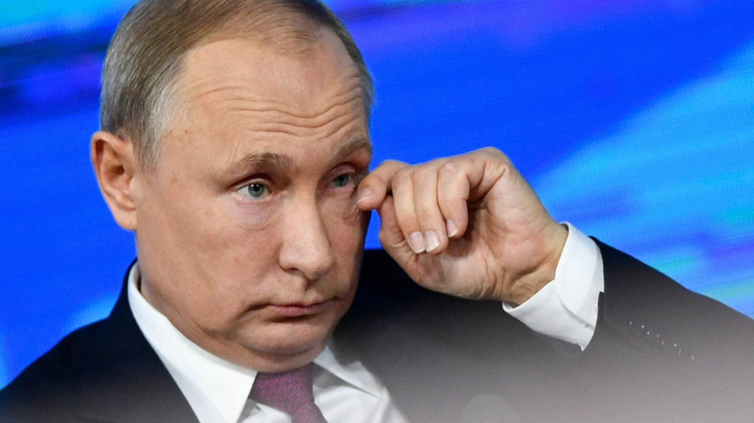 Władimir Putin na spotkaniu ze studentami pojawił się w absurdalnym obuwiu.