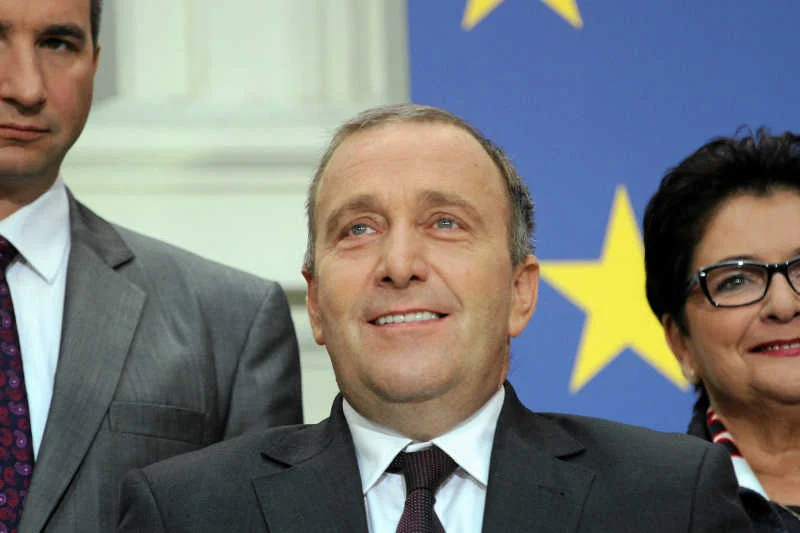 Czy po roku rządzenia polska dyplomacja Grzegorz Schetyna nadal będzie miał powody do uśmiechu?