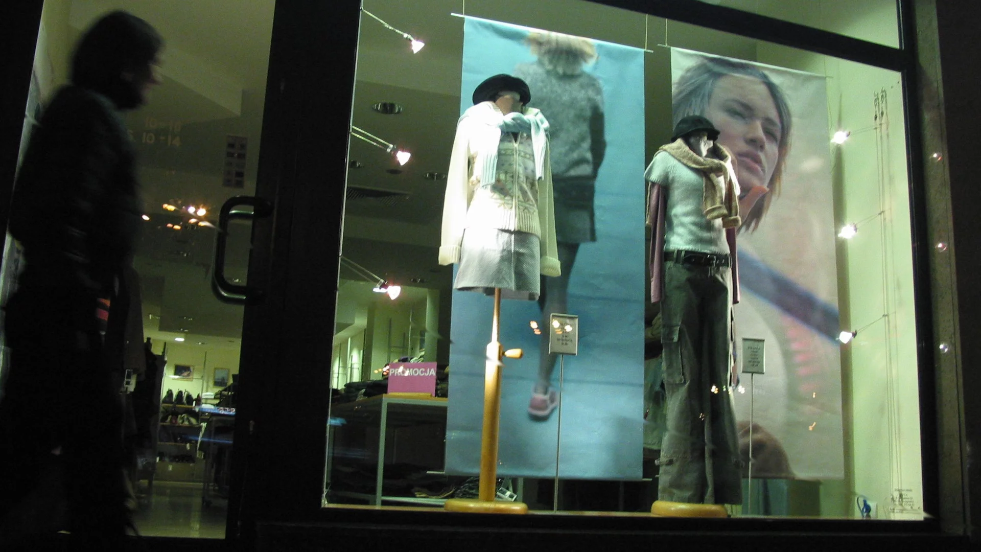 Sklepy Quiosque i Laurella upadły. Co z pieniędzmi dla klientów i pracowników? Upadłość Quiosque i Laurella. Klientki i pracownicy nie mogą odzyskać pieniędzy