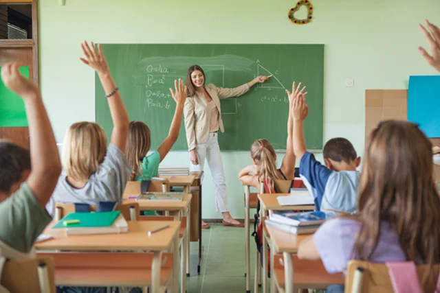 Nauczyciele czwartoklasistów często zapominają, że mają jeszcze do czynienia z dziećmi.