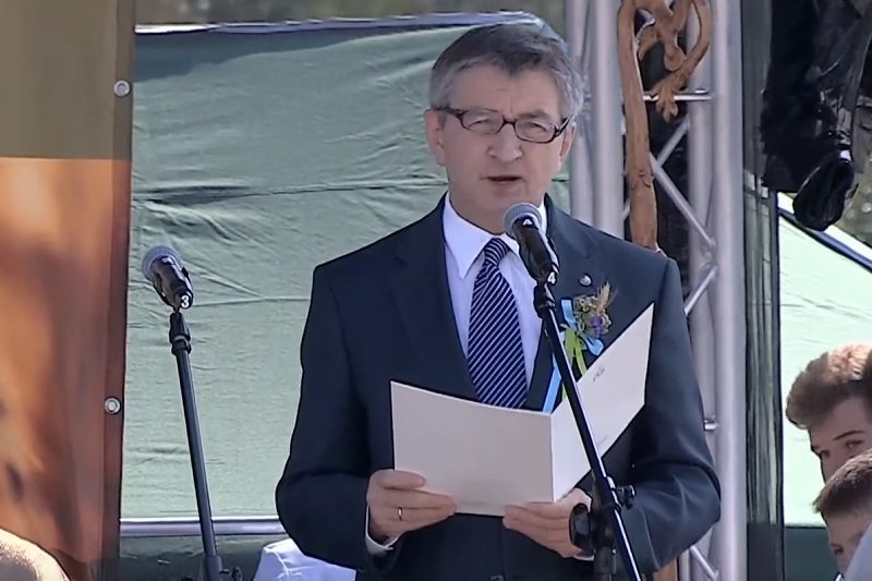 Marek Kuchciński odczytał list prezesa PiS na dożynkach w Markowej na Podkarpaciu.