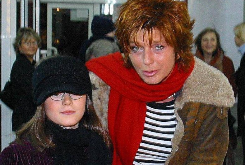 Córka Ewy Sałackiej po 15 latach od śmierci aktorki. Co teraz robi Matylda?