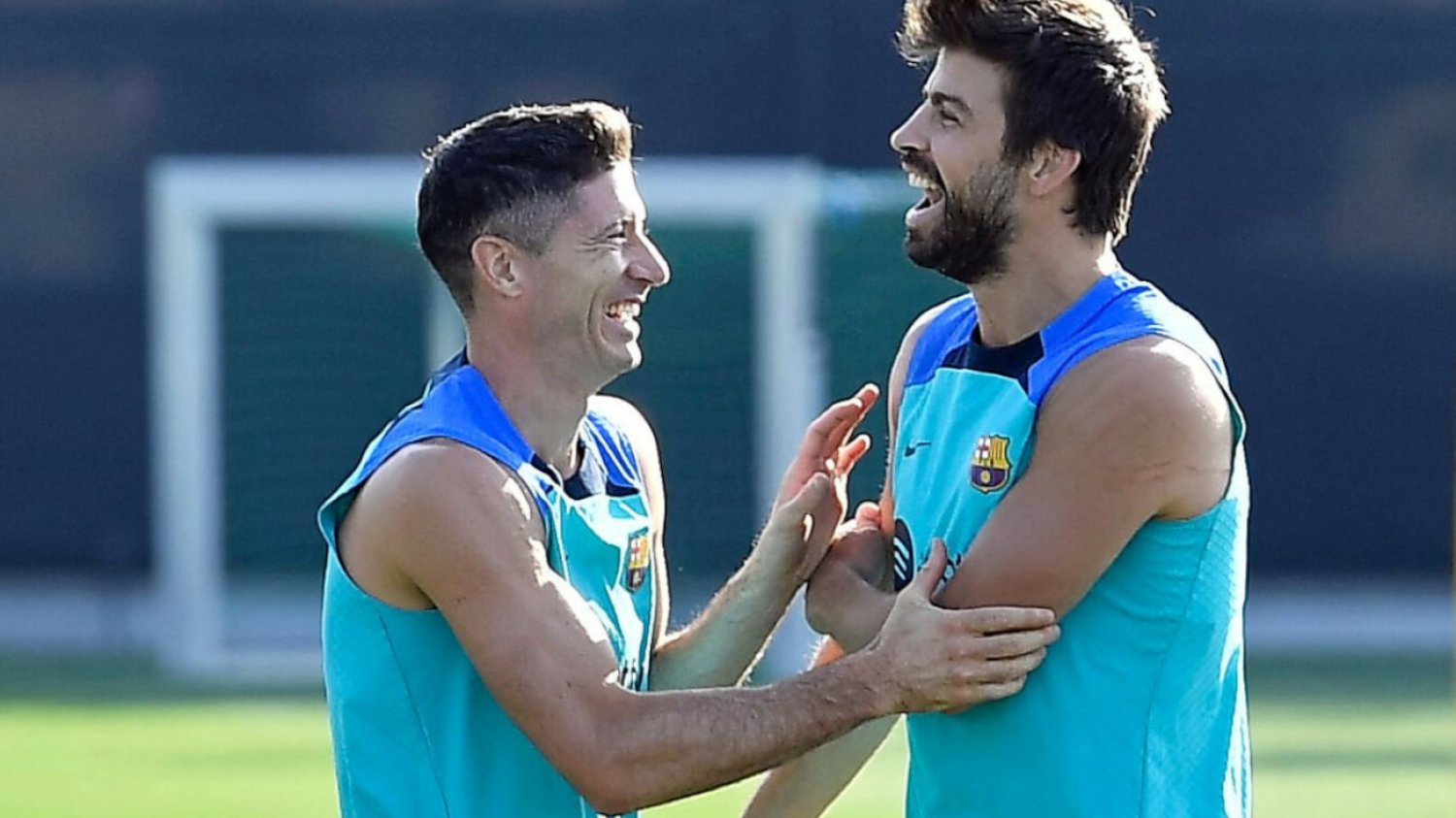 Robert Lewandowski i Gerard Pique podczas jednego z treningów Dumy Katalonii.