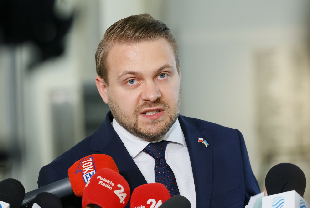 Awantura po występie Ozdoby nad Odrą. Najpierw oberwał od mieszkańców, a teraz od posła PO.