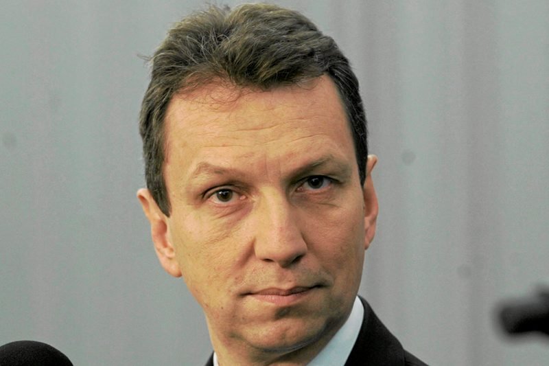 Poseł PO, Andrzej Halicki przestaje domagać się zwrotu trzech milionów złotych odszkodowania od Marty Kaczyńskiej.