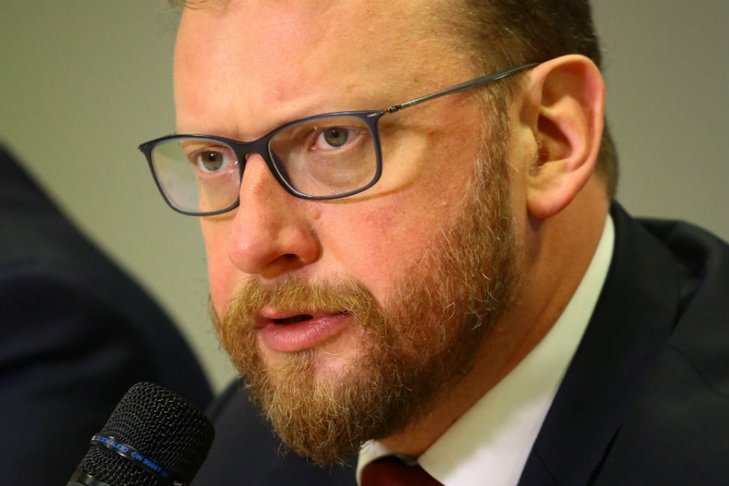 Polacy ocenili w sondażu, czy ufają ministrowi zdrowia.