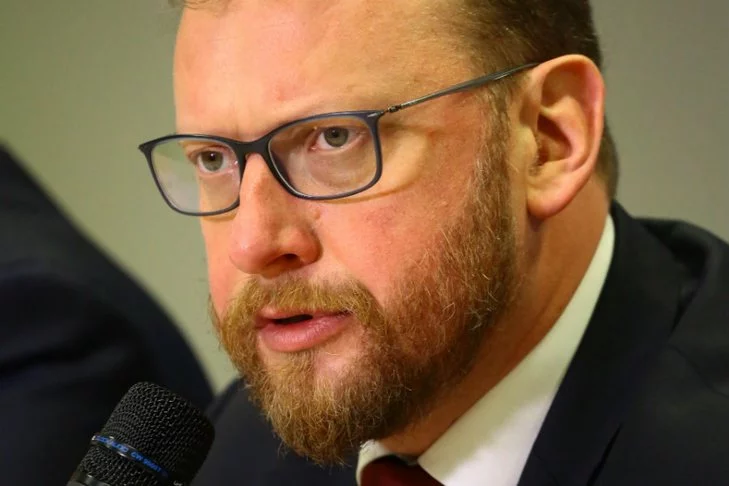 Polacy ocenili w sondażu, czy ufają ministrowi zdrowia.