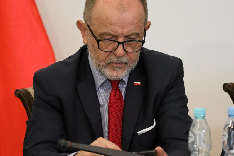 350 zł za miesięczne zakupy. Tak Jan Mosiński skomentował wpis na Twitterze.