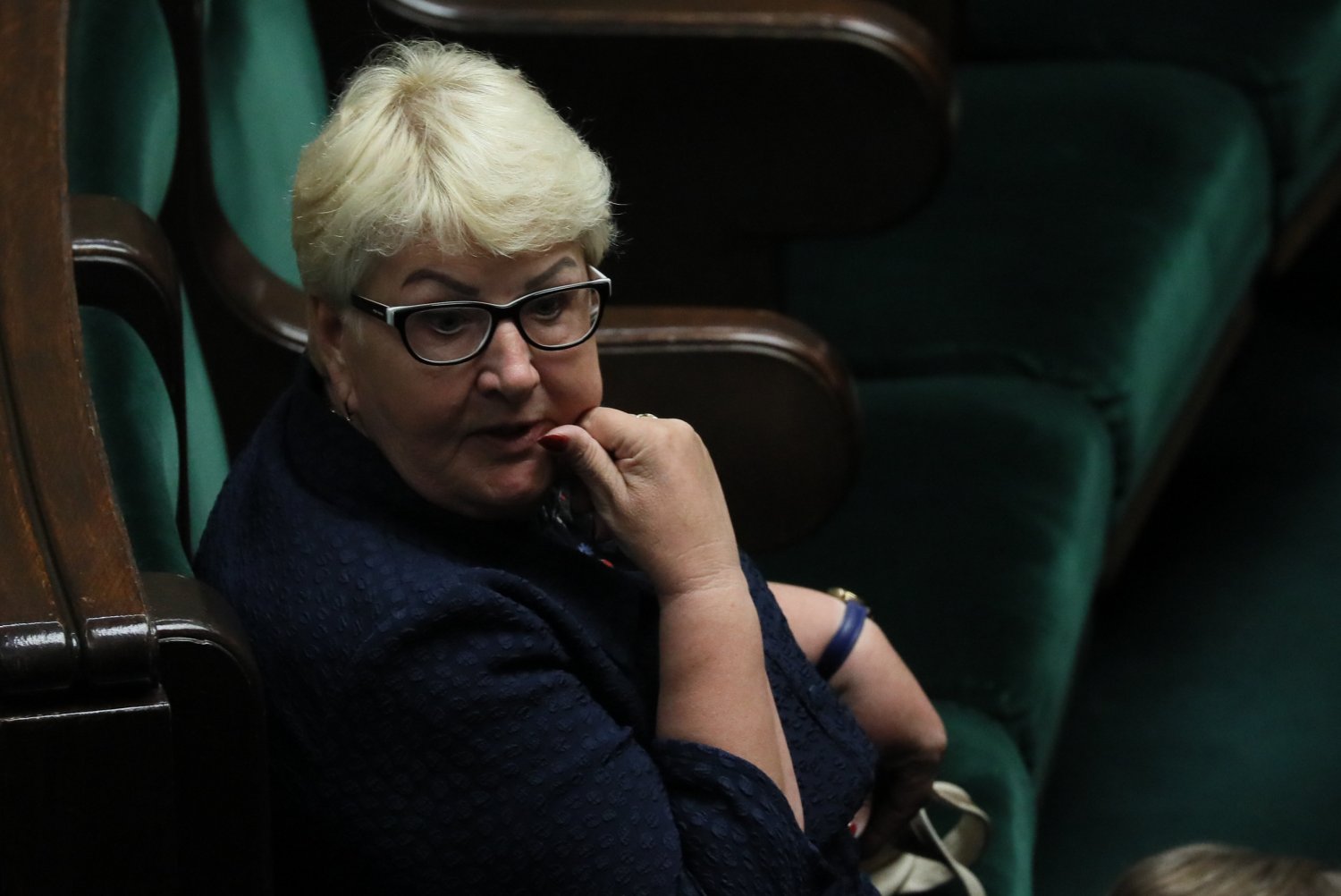 Posłowie KO przepraszają za głosowanie ws. podwyżek dla polityków. Henryka Krzywonos później usunęła swój wpis.