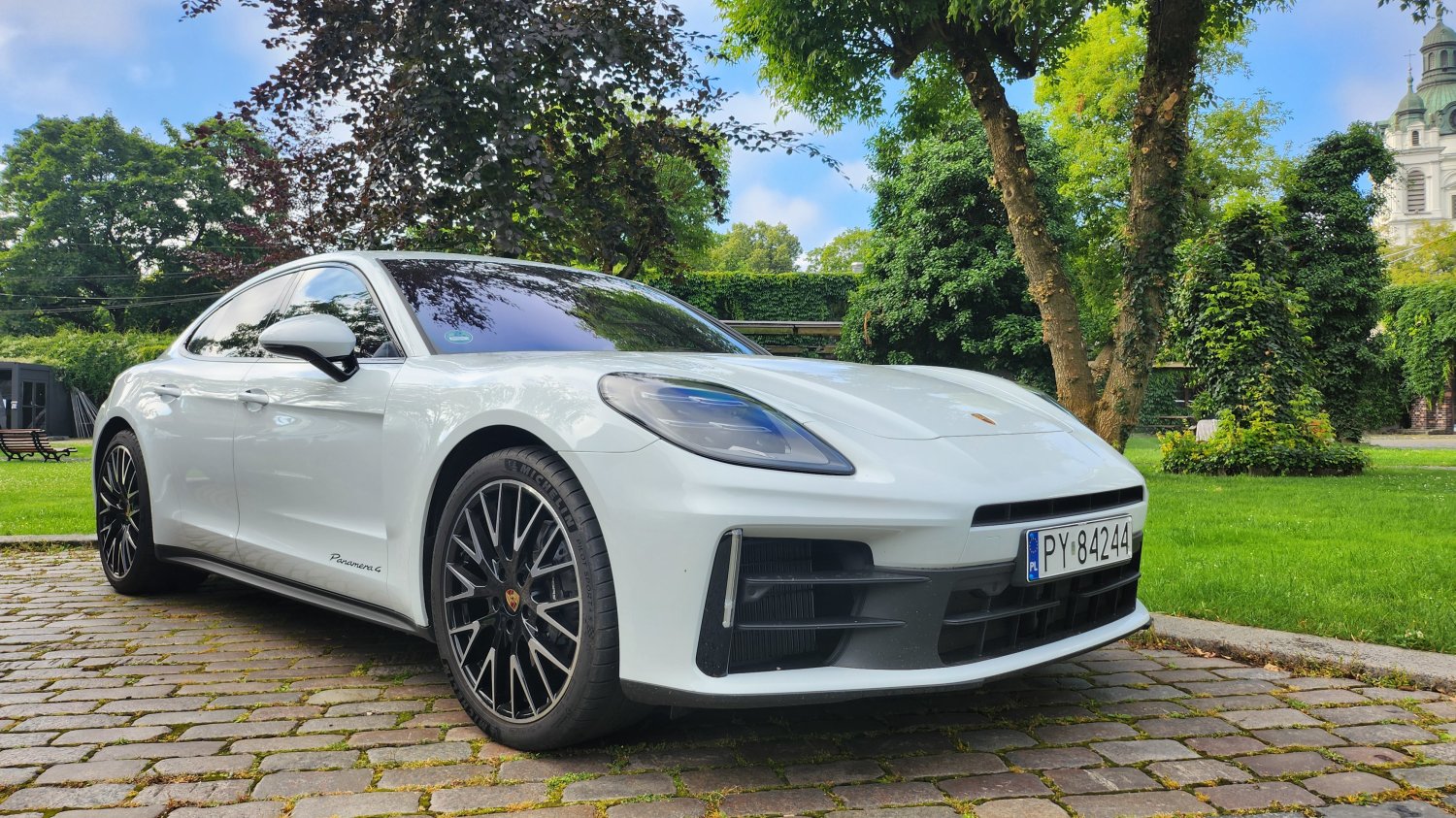 Nowe Porsche Panamera 4