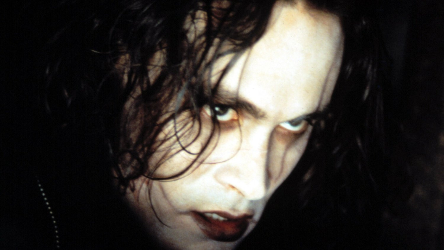 Brandon Lee zginął podczas kręcenia jednej ze scen filmu "Kruk".