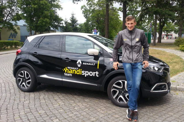 Maciej Lepiato jest także stypendystą Renault Handisport Team