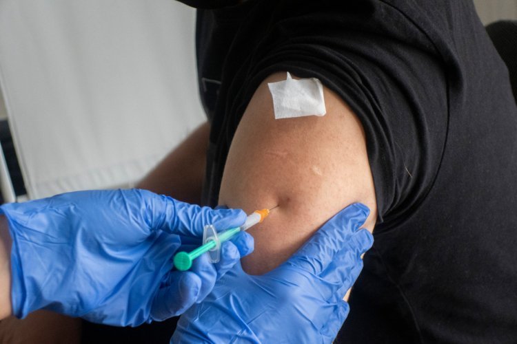 Nowe rozporządzenie rządu. Szczepienia 12-latków.