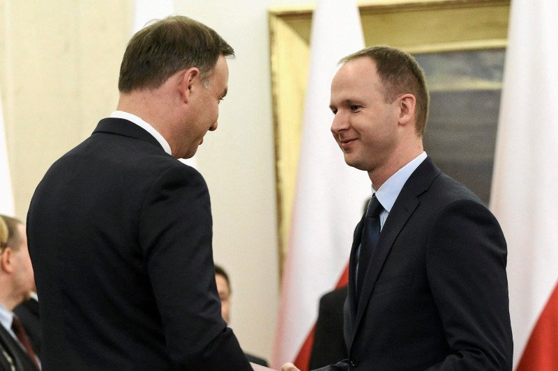 Szef KNF Marek Chrzanowski - na zdjęciu z 2015 r. podczas uroczystości powołania członków Narodowej Rady Rozwoju.