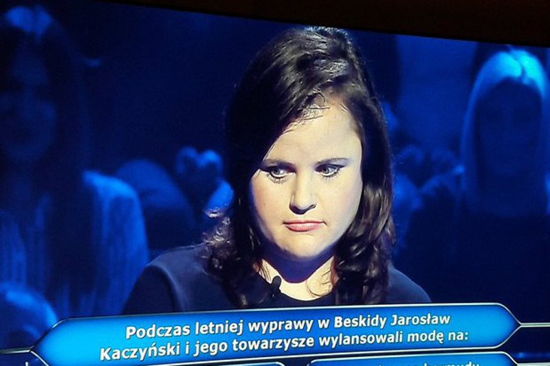 Pytanie o biało-czerwoną pelerynę Jarosława Kaczyńskiego musiało wreszcie paść.