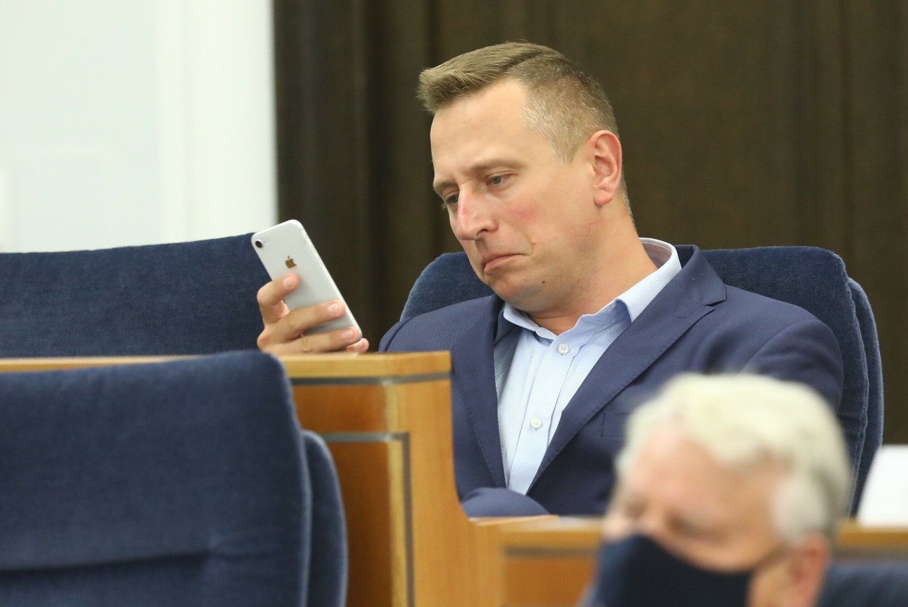 Amnesty Interantional zbadała telefon senatora Krzysztofa Brejzy.