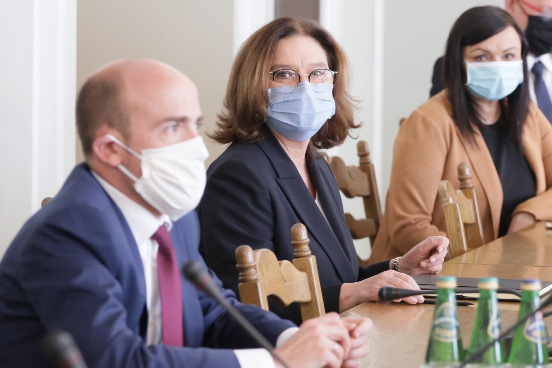 Małgorzata Kidawa-Błońska zanotowała rekordowo słaby wynik w sondażu wyborczym Kantara. Andrzej Duda może liczyć na zwycięto w pierwszej turze wyborów. Tak wynika z najnowszego sondażu Kantara.