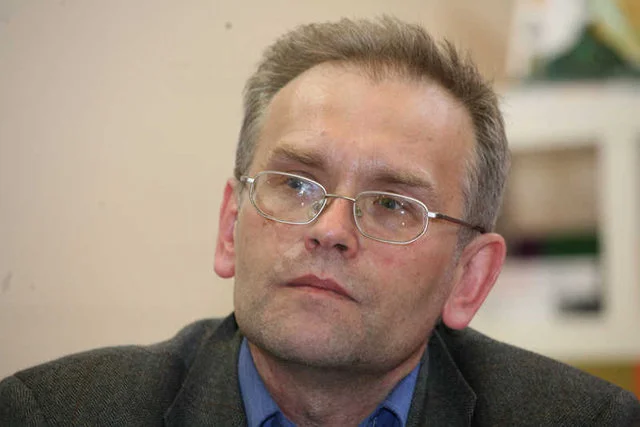 Piotr Zaremba krytykuje poziom propagandy w publicznych mediach.