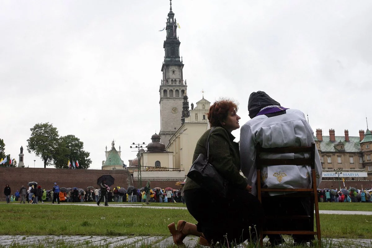 Właśnie tak mogłaby zakończyć się pielgrzymka-kampania wyborcza nawróconego Janusza Palikota – spowiedzią w cieniu Jasnej Góry.