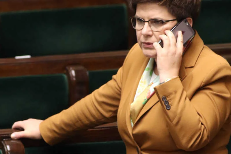 Beata Szydło przekonuje, że Polacy płacą jej za rządzenie, nie interpretowanie słów Baracka Obamy.