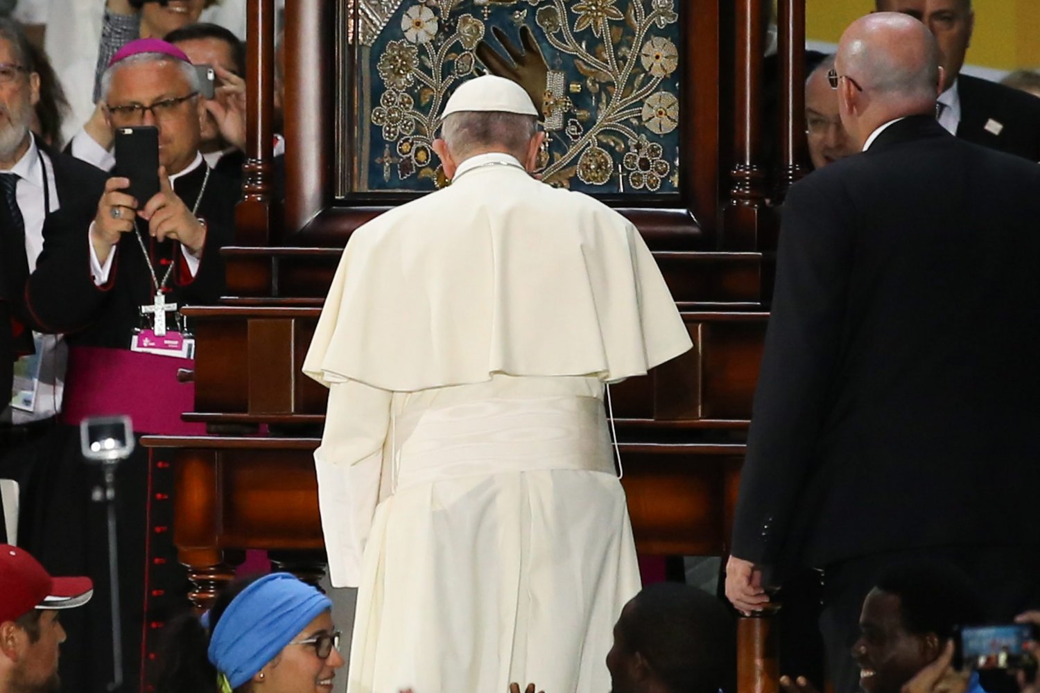 Papież Franciszek zmienia prawo. Watykan zabroni mszy przedsoborowych w parafiach.