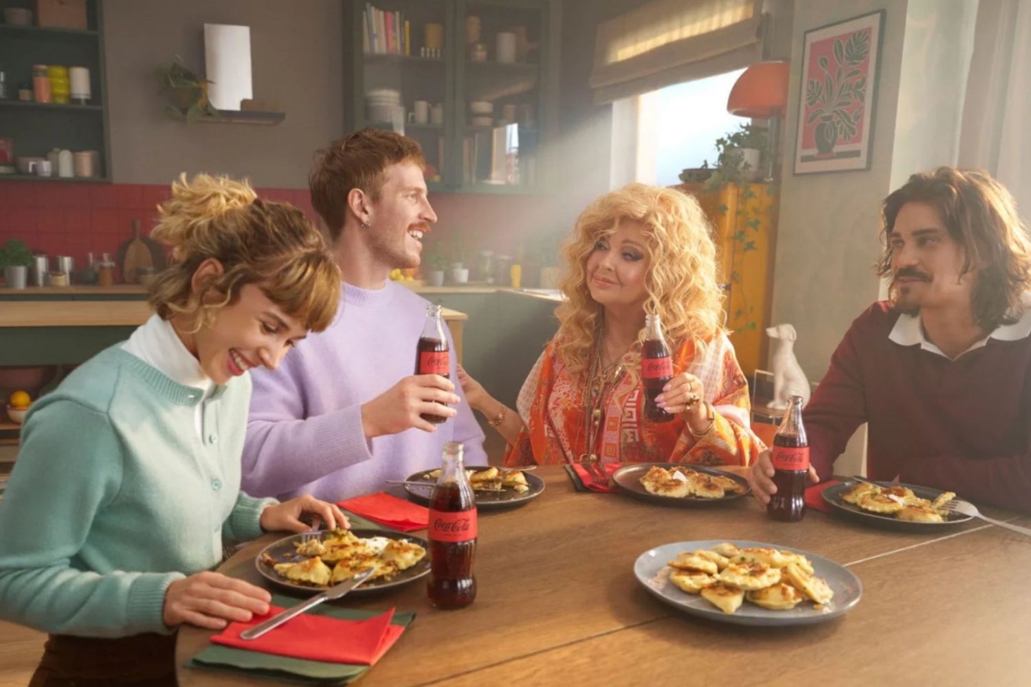 Coca-Cola i Magda Gessler zachęcają: "Zrób z niedzieli coś pysznego!" Coca-Cola i Magda Gessler zachęcają: "Zrób z niedzieli coś pysznego!"