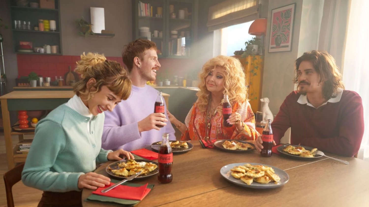Coca-Cola i Magda Gessler zachęcają: "Zrób z niedzieli coś pysznego!" Coca-Cola i Magda Gessler zachęcają: "Zrób z niedzieli coś pysznego!"