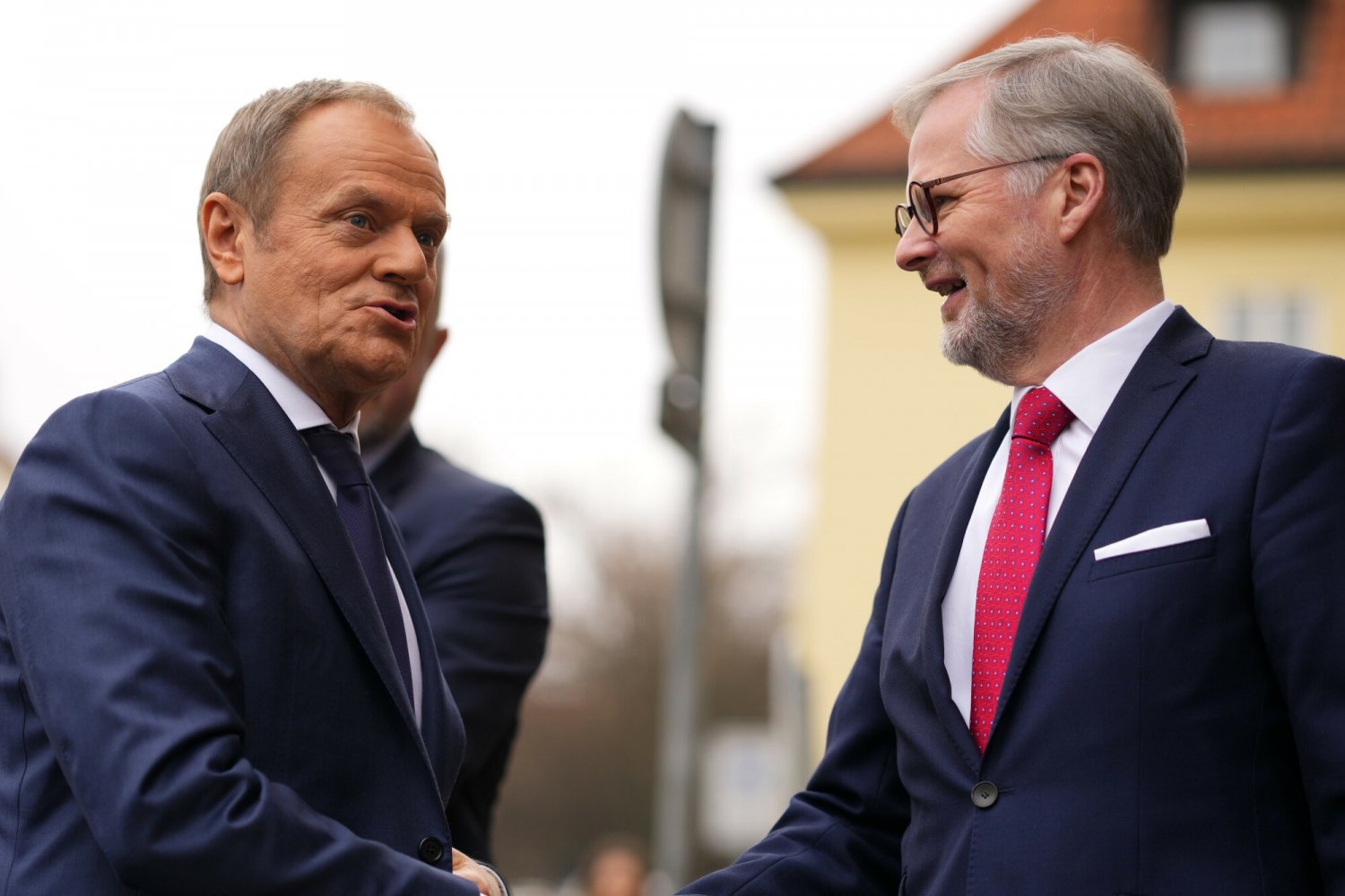 Donald Tusk uczestniczy w szczycie V4 w Pradze.