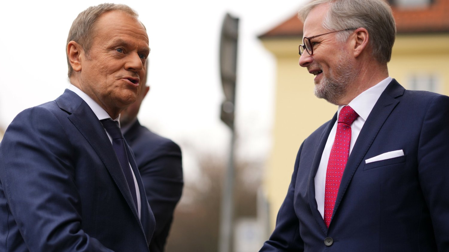 Donald Tusk uczestniczy w szczycie V4 w Pradze.