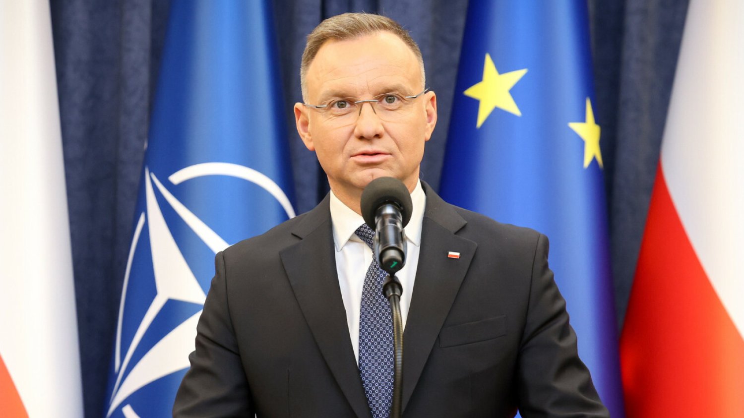 Oczy świata zwrócone na Dudę i Kamińskiego. "Znacząca porażka prezydenta".