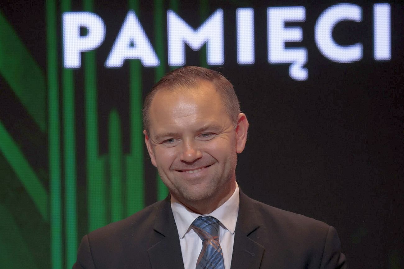 Kandydujesz? To zrezygnuj z prezesowania IPN – mówią Polacy Karolowi Nawrockiemu. Kandydujesz? To zrezygnuj z prezesowania IPN – mówią Polacy Karolowi Nawrockiemu.