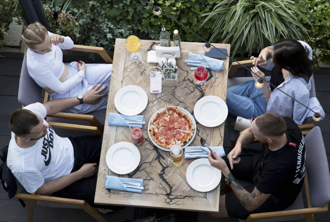 Restauracja – jak rozpoznać, że jest zła. 5 czerwonych lampek Restauracja – jak rozpoznać, że jest zła. 5 czerwonych lampek