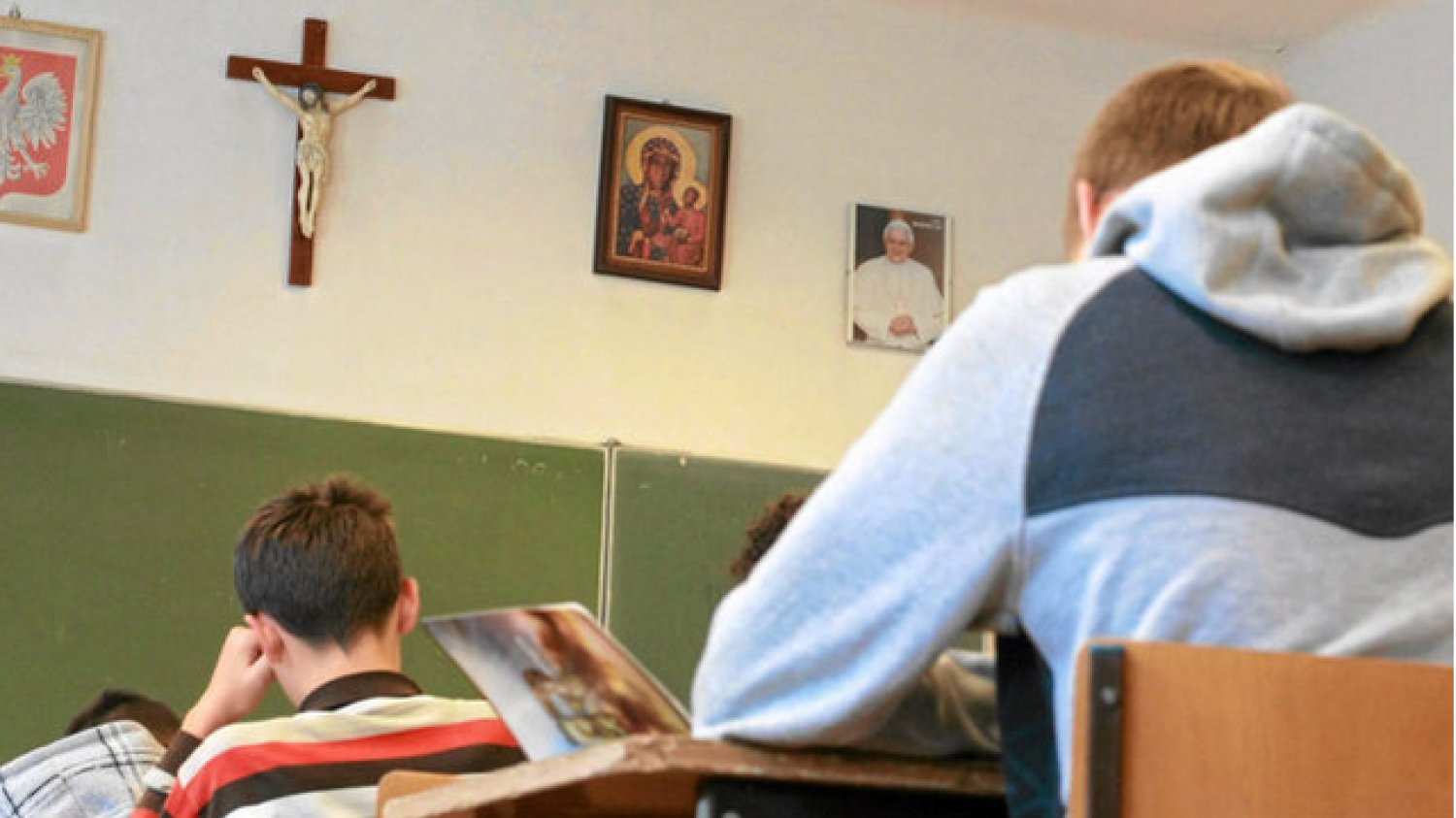 Lekcje religii w szkole wywołują sporo emocji.