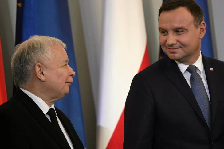 Jarosław Kaczyński wchodzi do gry w kampanii wyborczej.