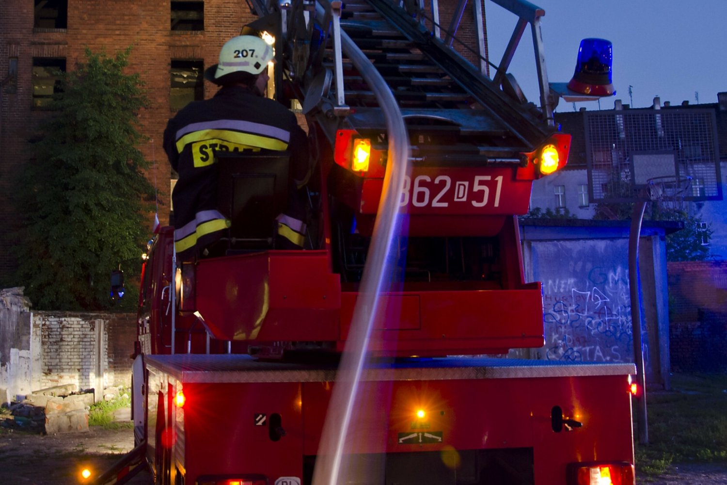 Kolejny pożar, tym razem w Bytomiu. Ogromne straty w zajezdni autobusów.