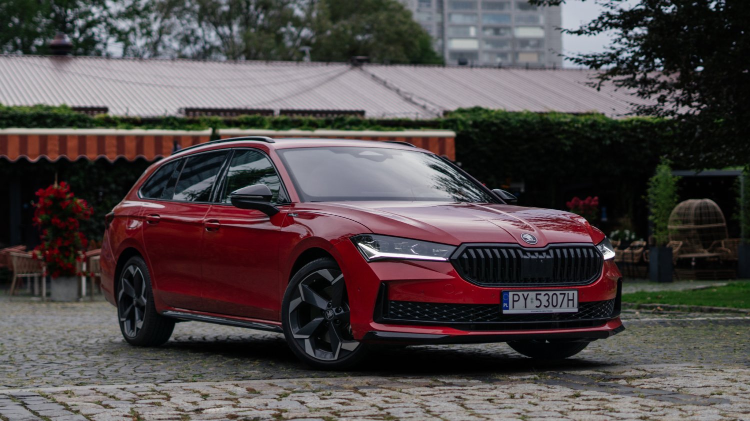 Skoda Superb 2.0 TDI 4x4. Tylko zobaczcie na zasięg z pełnym bakiem