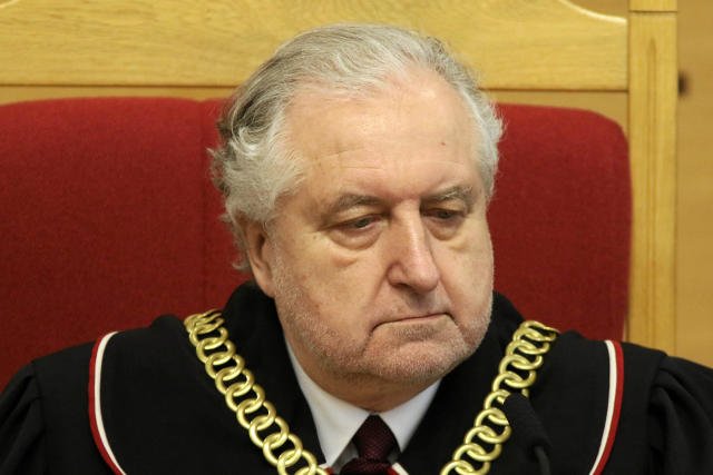 Wiceminister finansów chce, by prezes TK nie wypowiadał się w mediach. Jego zdaniem, może zaszkodzić Polsce, którą ocenia agencja ratingowa "Moody's".