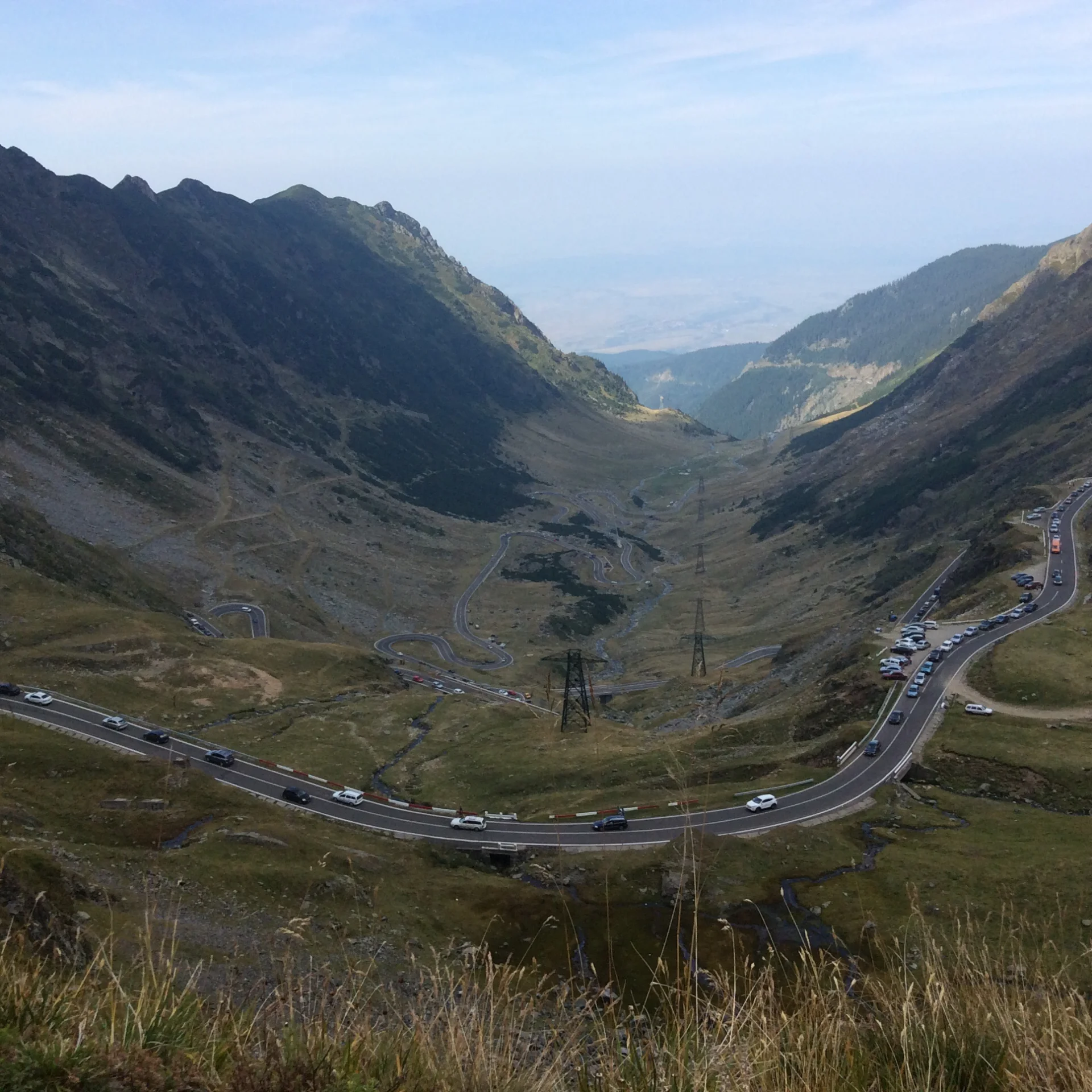 Trasa Transfogarska czyli serpentyny przez góry. Transylwania, Rumunia.
