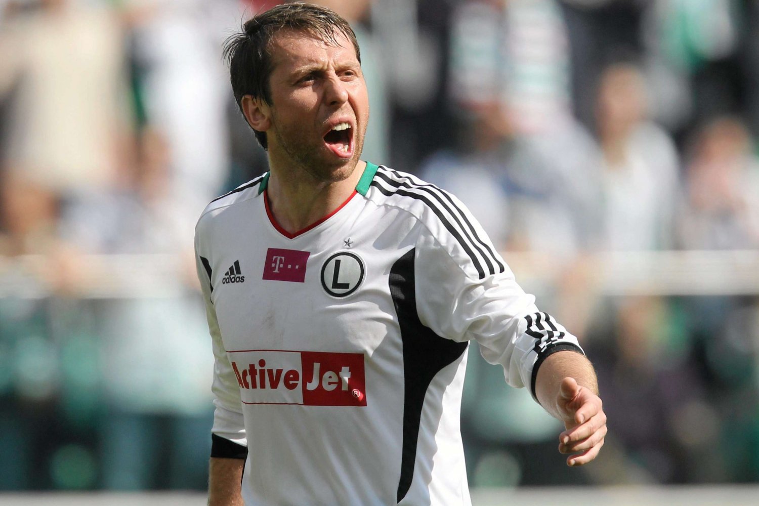 Jakub Wawrzyniak w koszulce Legii Warszawa