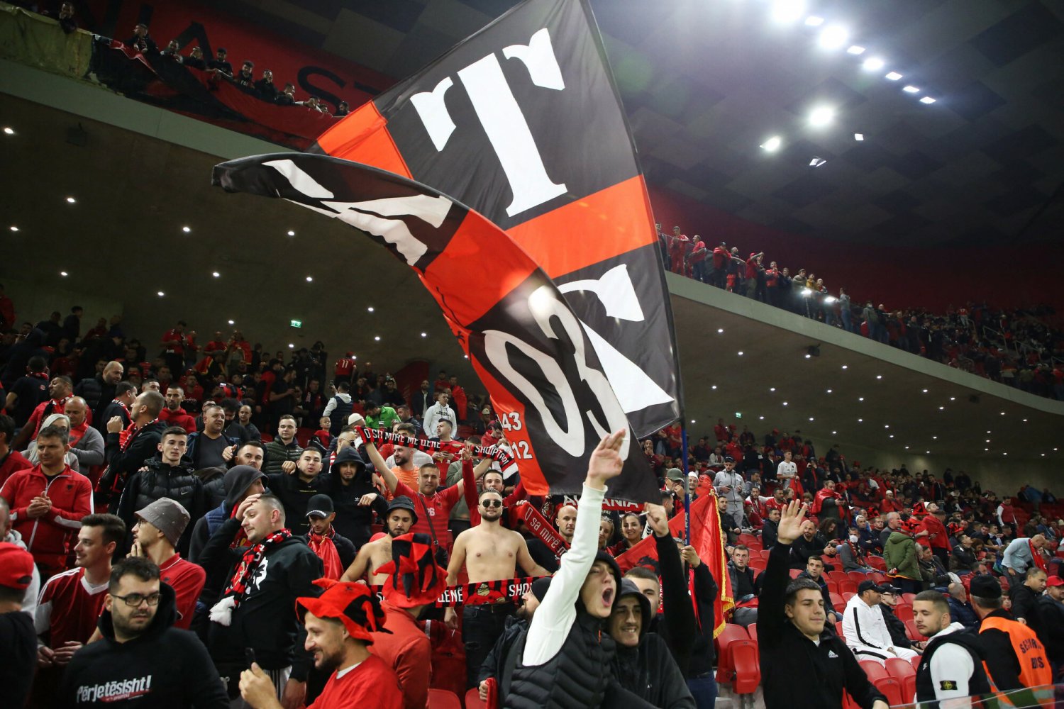 Starcie z Albanią w Tiranie zapamiętamy na długo, polscy fani chyba też, bo właśnie dostali karę od FIFA