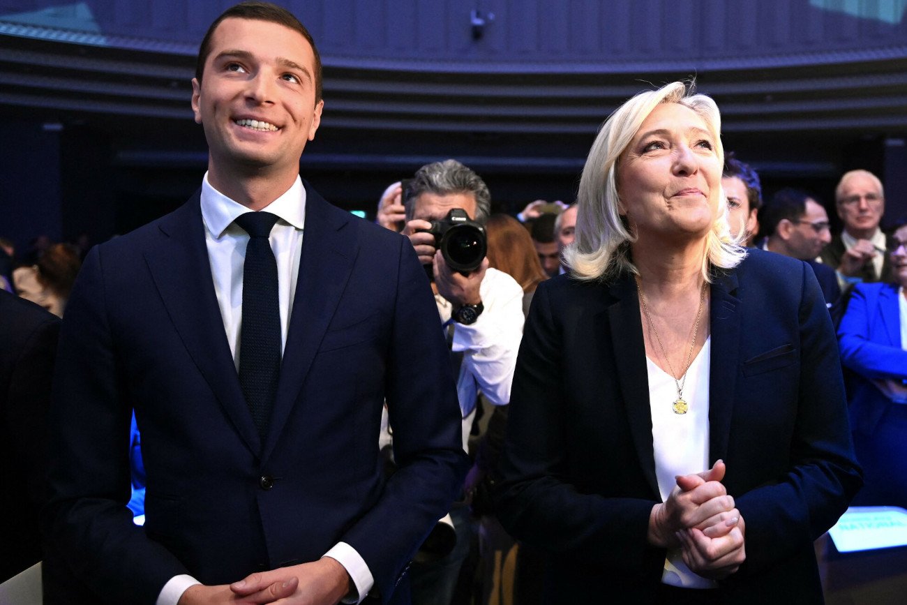 Jordan Bardella w 2022 roku został przewodniczącym Zjednoczenia Narodowego. Wcześniej ze stanowiska ustąpiła Marine Le Pen.