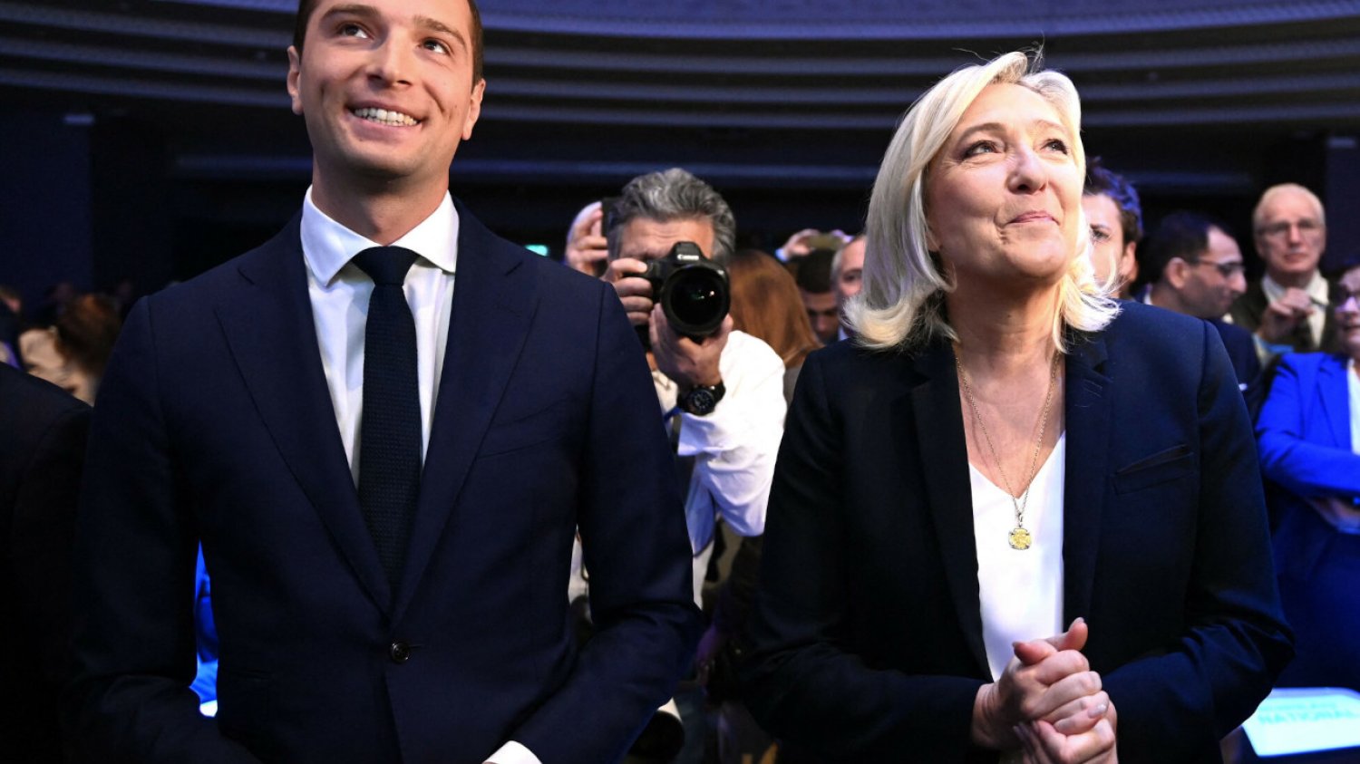 Jordan Bardella w 2022 roku został przewodniczącym Zjednoczenia Narodowego. Wcześniej ze stanowiska ustąpiła Marine Le Pen.