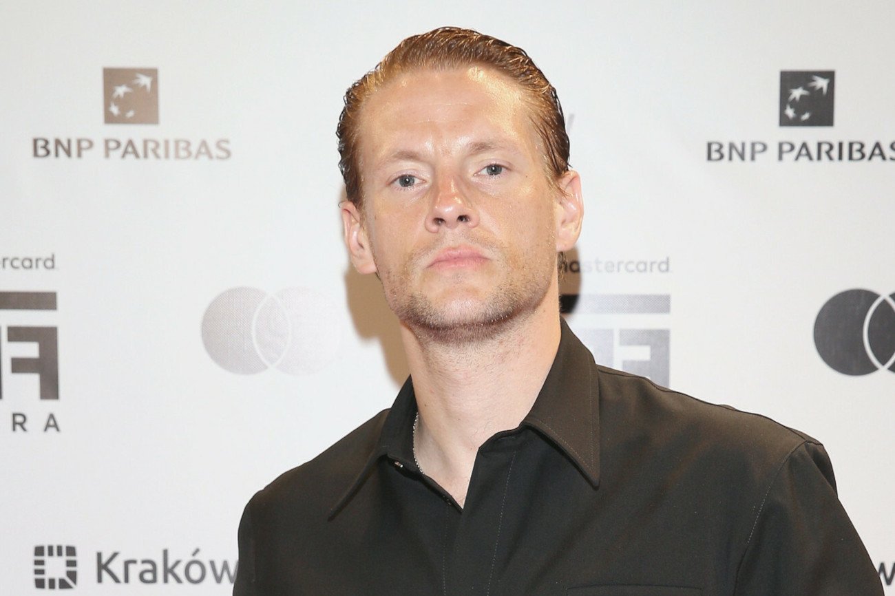 Sebastian Fabijański wydał oświadczenie ws. przeprosin TVN dla Maff po materiale dla "Uwagi" o jego karierze i... związku.