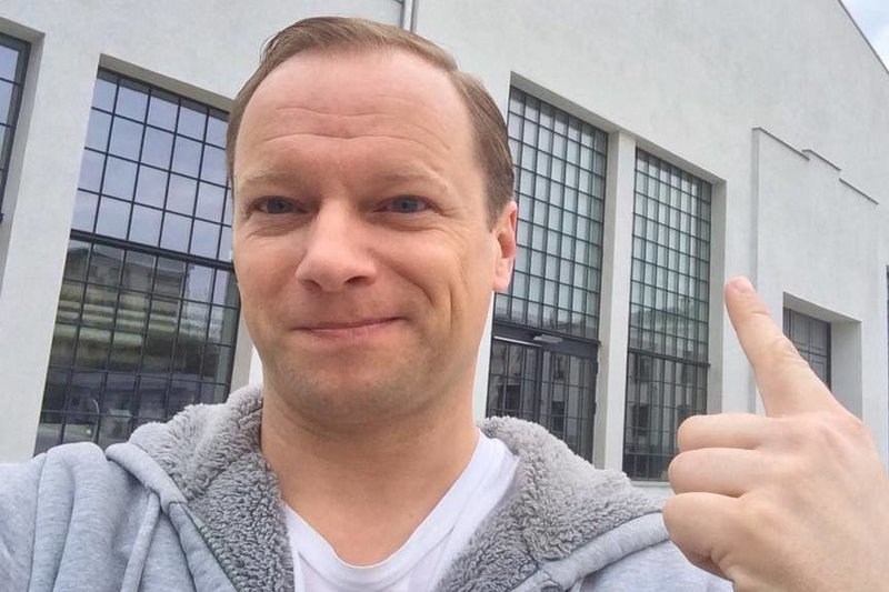 Aktor udostępnił list nauczycieli liceum, do którego uczęszczał.