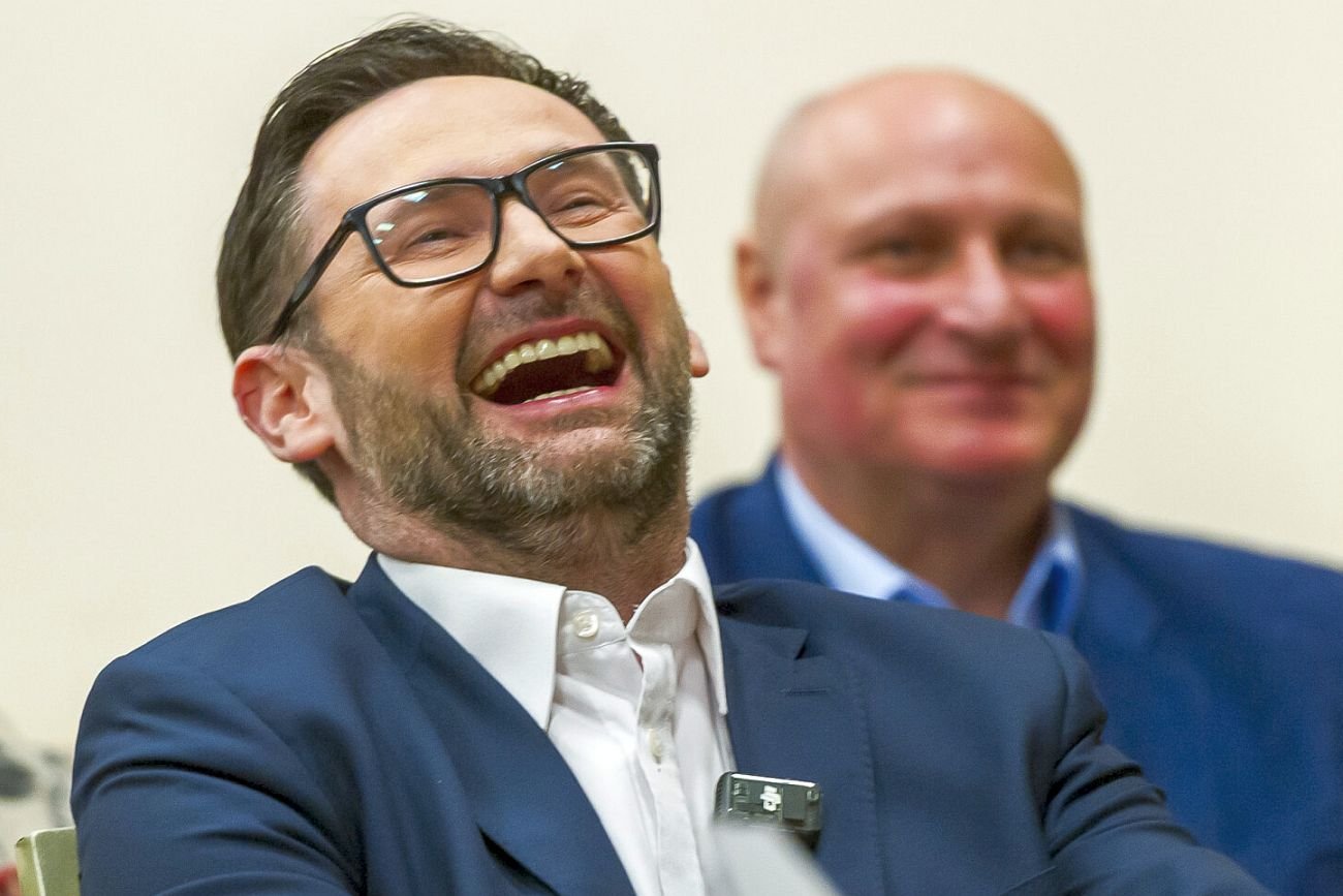 Prezes Fąfara tłumaczy niskie zyski Orlenu błędami swojego poprzednika, Daniela Obajtka Prezes Fąfara tłumaczy niskie zyski Orlenu błędami swojego poprzednika, Daniela Obajtka